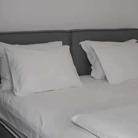 Blue Horizon Apartment *