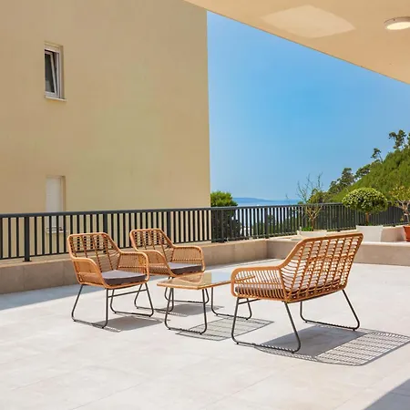 Blue Horizon Apartment