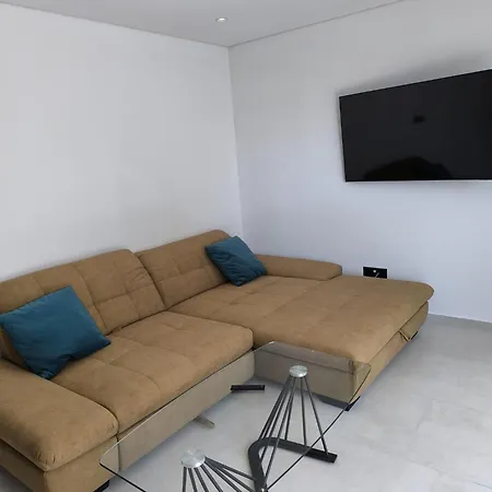 Blue Horizon Apartment