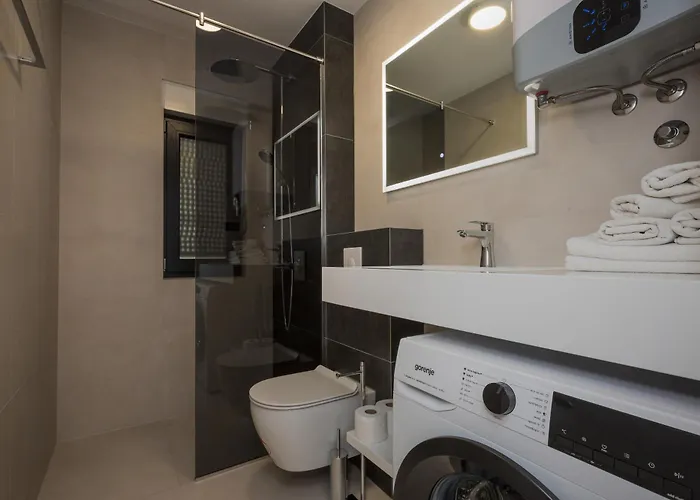 Blue Horizon Apartment *